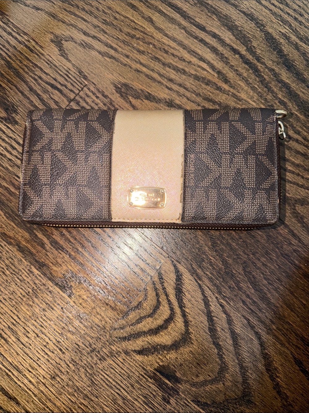 Michael Kors Brown and Blush Center-Stripe Zip Wallet